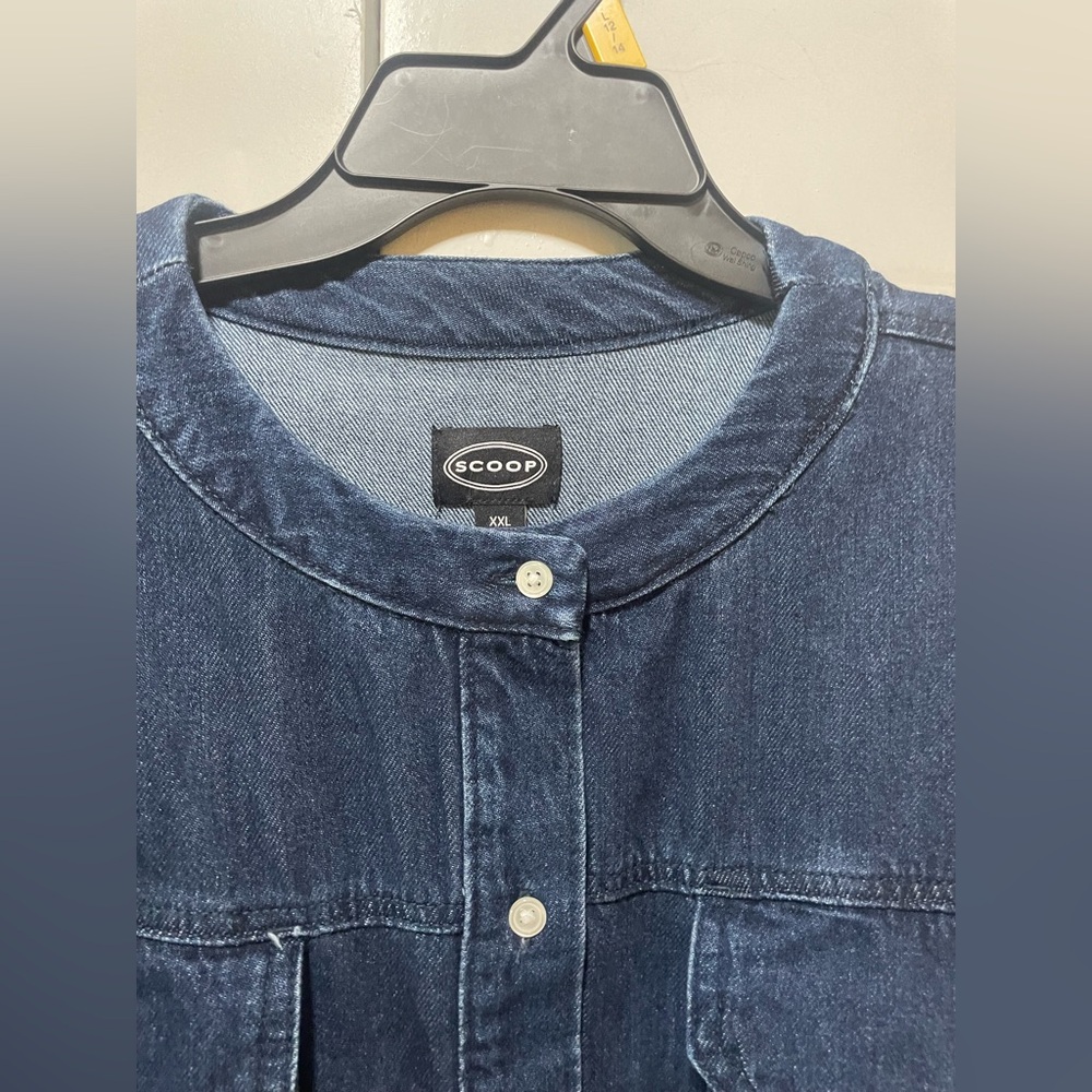 Scoop Women’s Plus Cropped Oversize Denim Button Down Shirt With Front Pockets